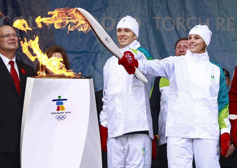 Olimpijski plamen u nevolji zbog hladnoće