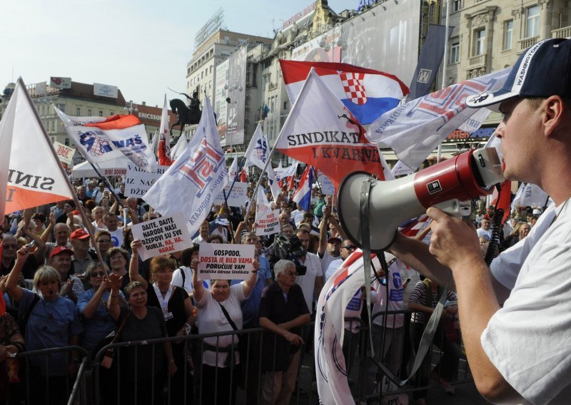 Tisuću prosvjednika juriša na Markov trg