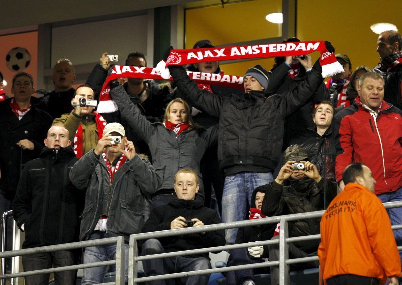 Ajaxovi navijači proveli miran dan u Zagrebu