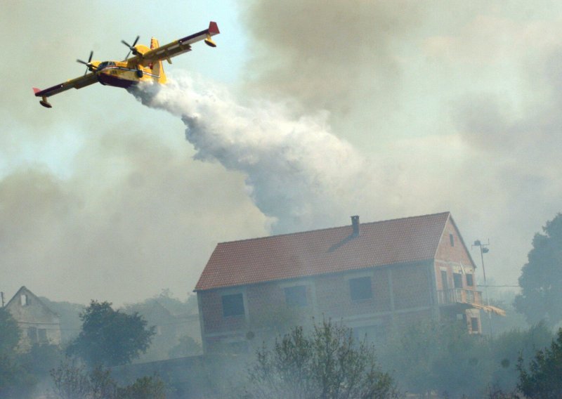 Hrvatska pomaže Izraelu u gašenju požara, poslala Canadair i dvije posade