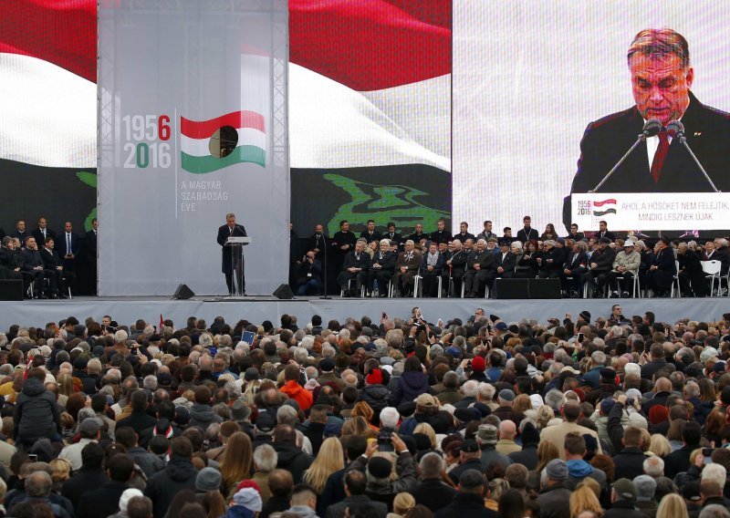 Orban doživio salve zvižduka na komemoraciji