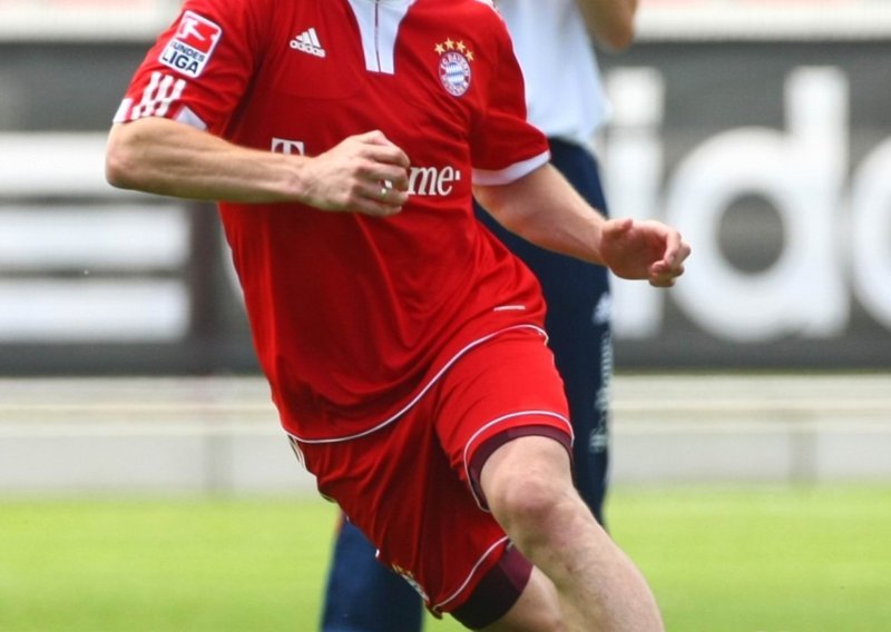 Olić i Pranjić odradili prvi trening s Bayernom