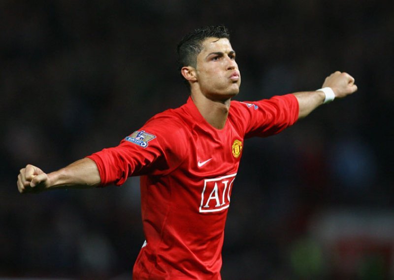 Ronaldo proslavio 100. gol za Manchester