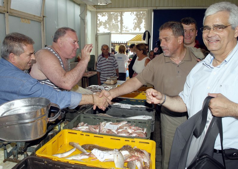 Bandić na tržnici podržao Županovića