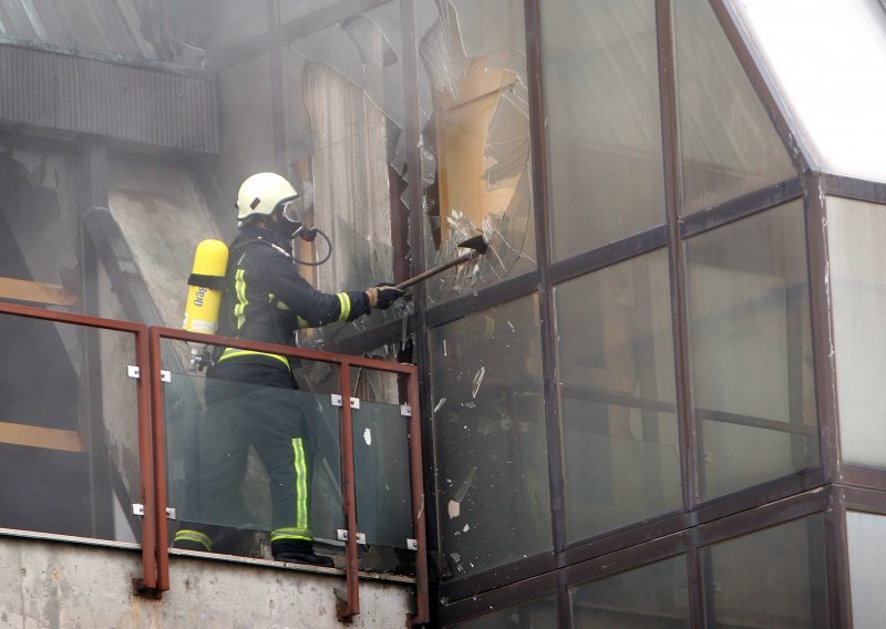 Neispravni klima uređaj uzrok požara u Osijeku