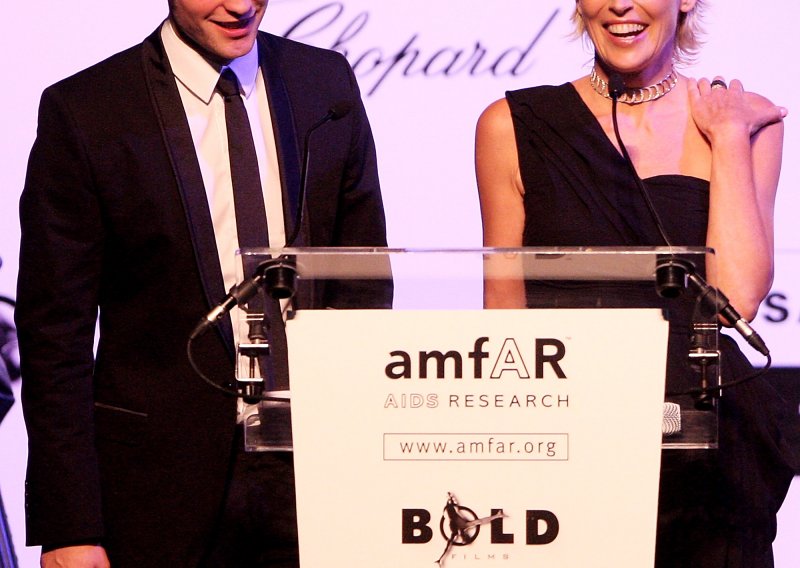 Pomama za Pattinsonovim poljupcima u Cannesu