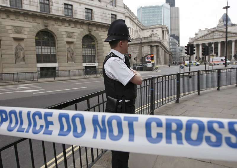 Prosvjednici u Londonu prijete 'napadom na banke'