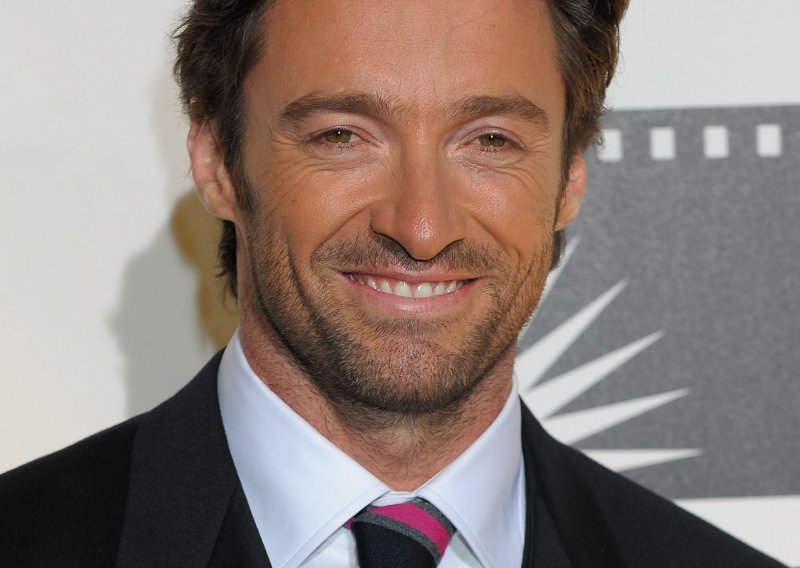 Hugh Jackman nema problema sa skidanjem pred kamerama