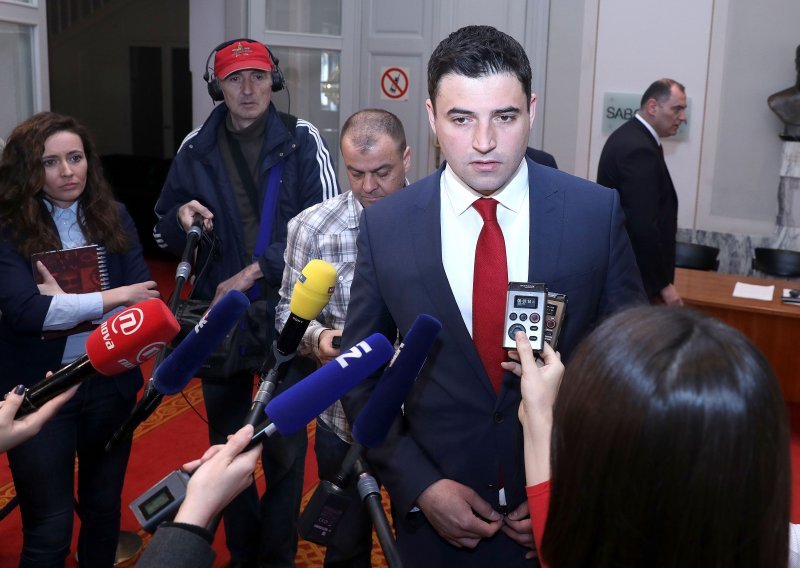 Bernardić: Ministar Marić je u malo nezgodnoj situaciji