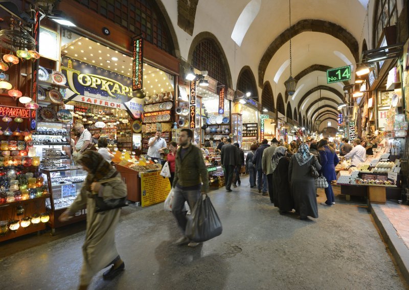 Istanbul: Veliki bazar vapi za starim sjajem