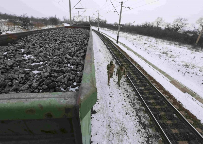 Ukrajina prekinula teretni promet s pobunjeničkim područjem