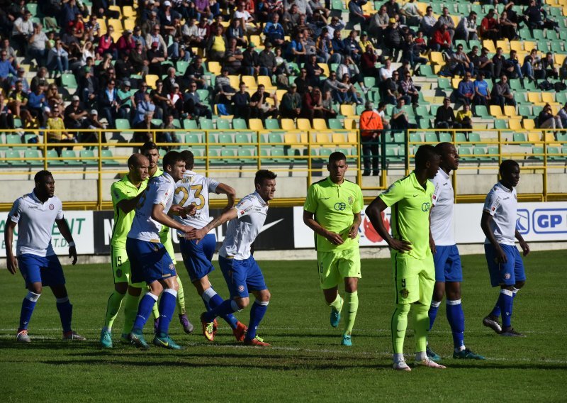 Čvrsto u Puli; Hajduk nije uspio slomiti Istru 1961