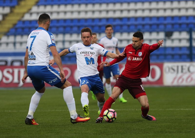 Lopa s dva gola sredio Cibaliju; Osijek sad Hajduku bježi velika četiri boda
