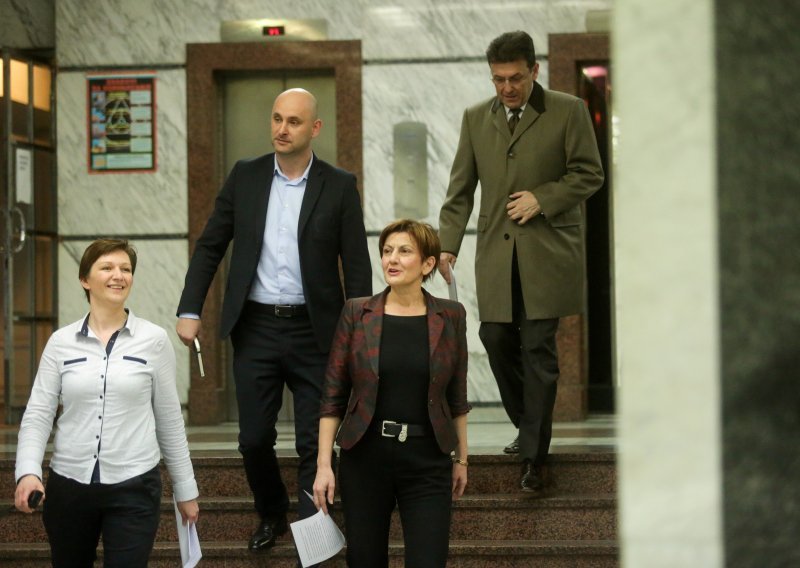 Konzultanti izrađuju plan za likvidnost Agrokora, dobavljači i Vlada 'brinu i čekaju'