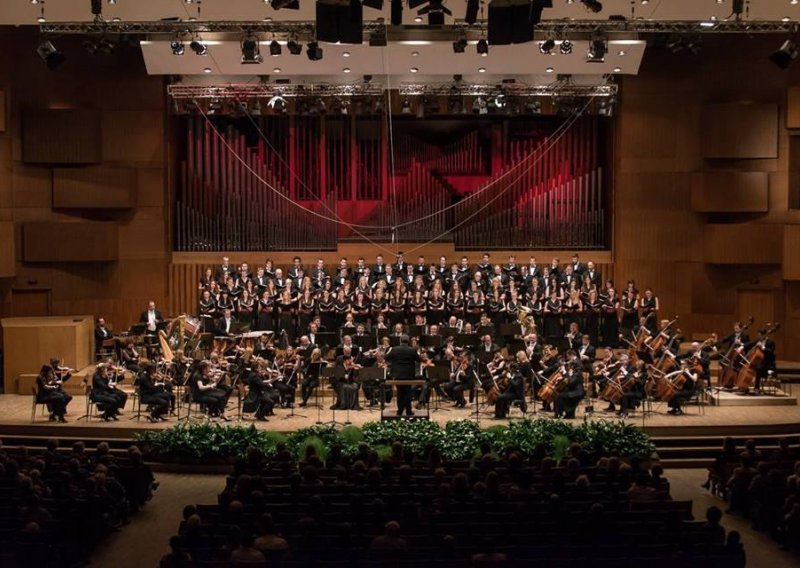 Koncert za život u sjećanje na Anu Rukavinu i maestra Vjekoslava Šuteja u Lisinskom