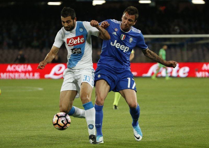 Juventus jednom pucao na gol Napolija, zabio i osvojio bod na San Paolu