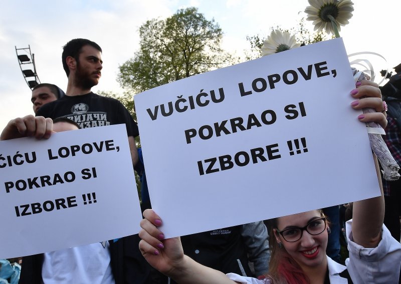 Sindikati policije i vojske pridružit će se prosvjedima protiv Vučića