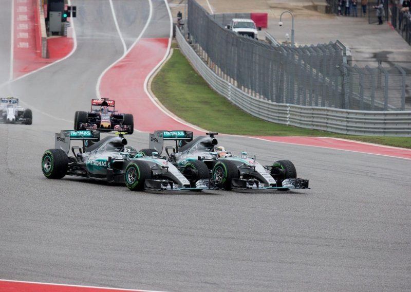 Hamilton je vladar Austina i ne smije opet izgubiti od Rosberga!