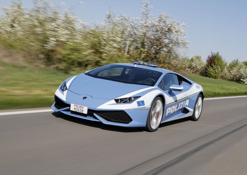Čime je najbolje loviti mafijaše i voziti organe za transplantaciju? Lamborghini Huracánom, naravno!