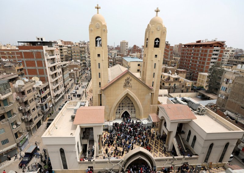 Novi napad na koptsku crkvu u Egiptu: 36 mrtvih u eksplozijama, odgovornost preuzela Islamska država