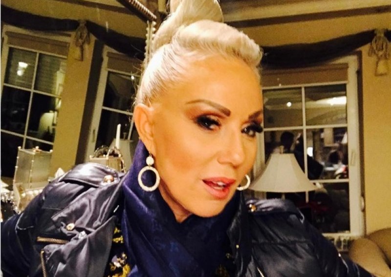 Lepa Brena se oglasila o glasinama oko restorana i utaje poreza
