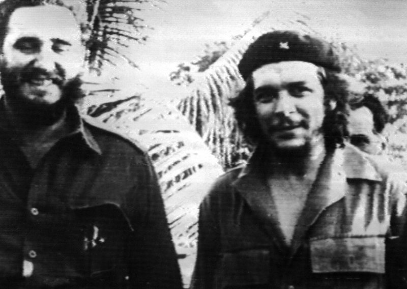 Zajedno u smrti: Castrovi ostaci u Che Guevarinu mauzoleju