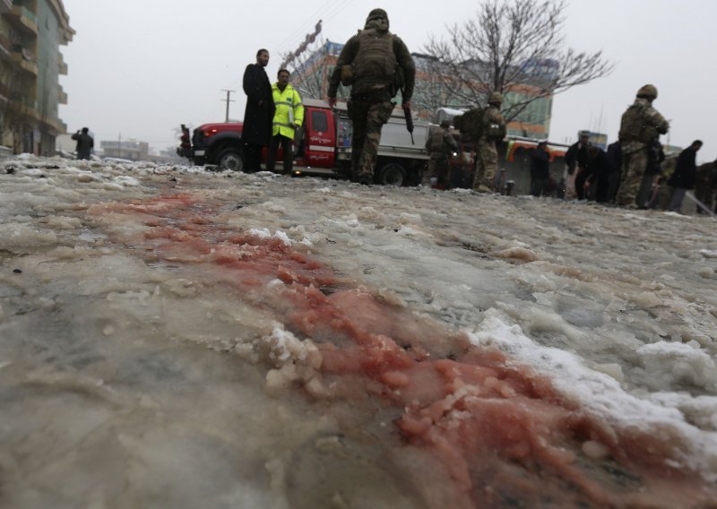 U napadu talibana u Afganistanu najmanje 16 mrtvih