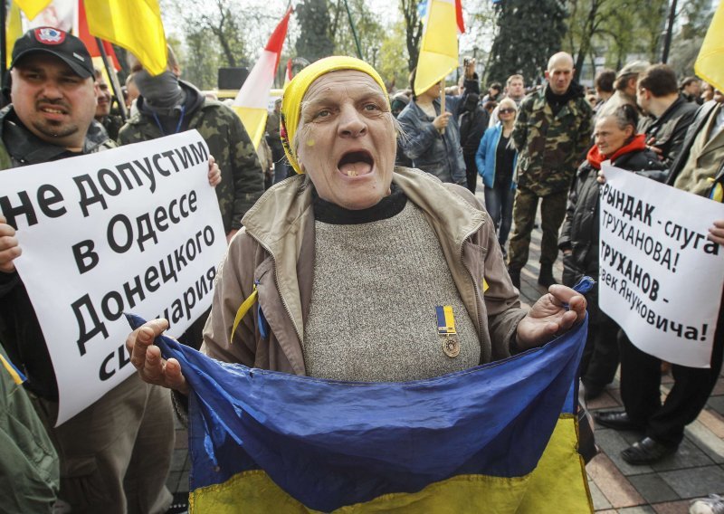 Ukrajinci slave ukidanje viza za EU