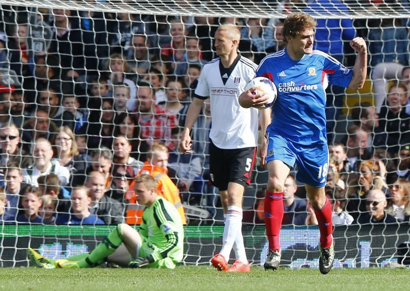 Jelavić pogodio, njegov Hull City osvojio važan bod