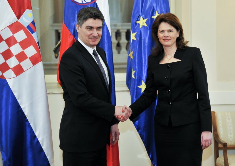 Meeting of Italian, Slovenian and Croatian premiers taking place in Venice