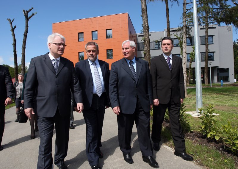 Josipović želi 'presložiti' lokalnu samoupravu