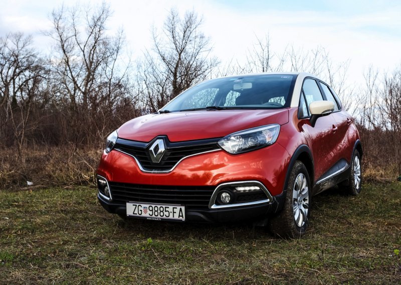 Renault Captur 1.2 TCe - Koleos, Scenic i Clio u jednom