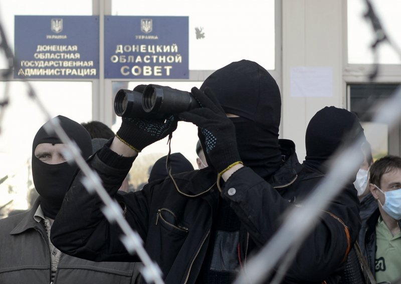 Separatisti postavljaju barikade u istočnoj Ukrajini