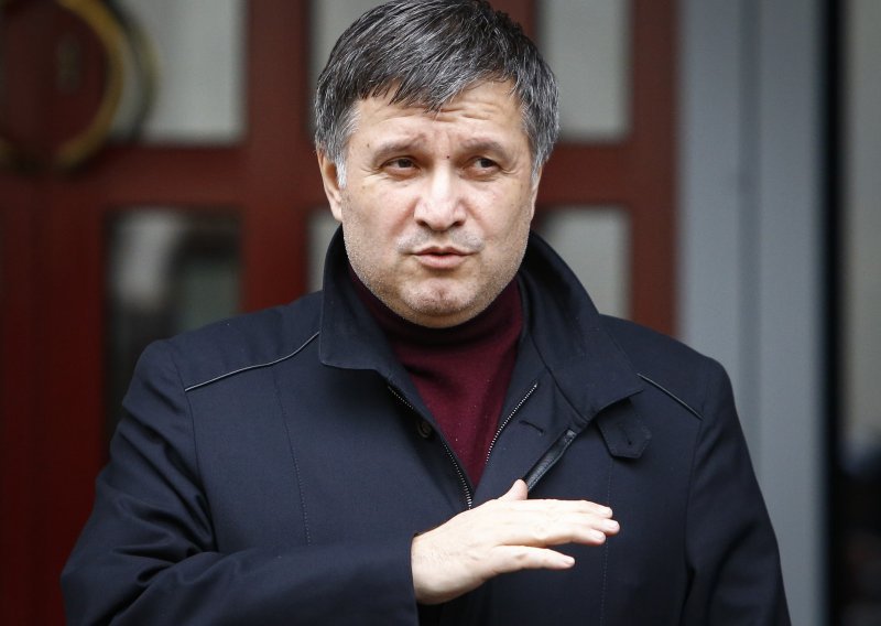 Avakov ne isključuje uporabu sile na istoku zemlje