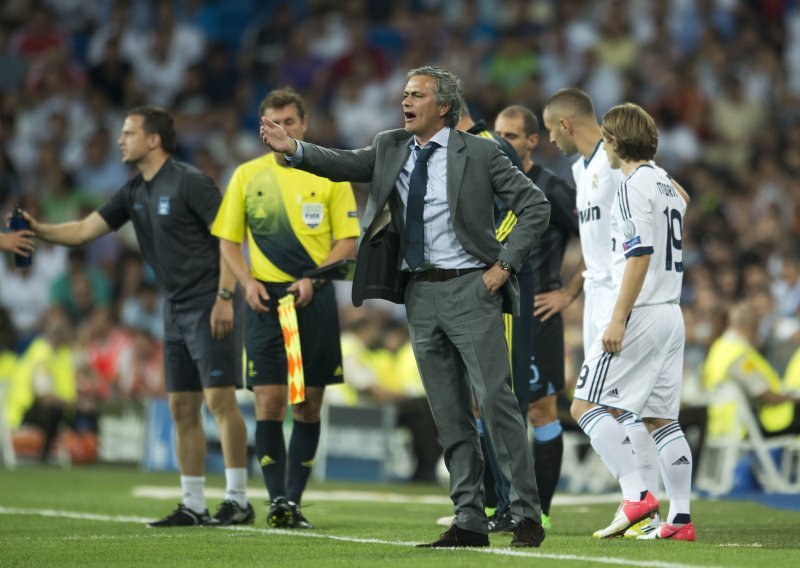 Kad Mourinho poludi: 'Vi ste izdajnici, k**vini sinovi!'