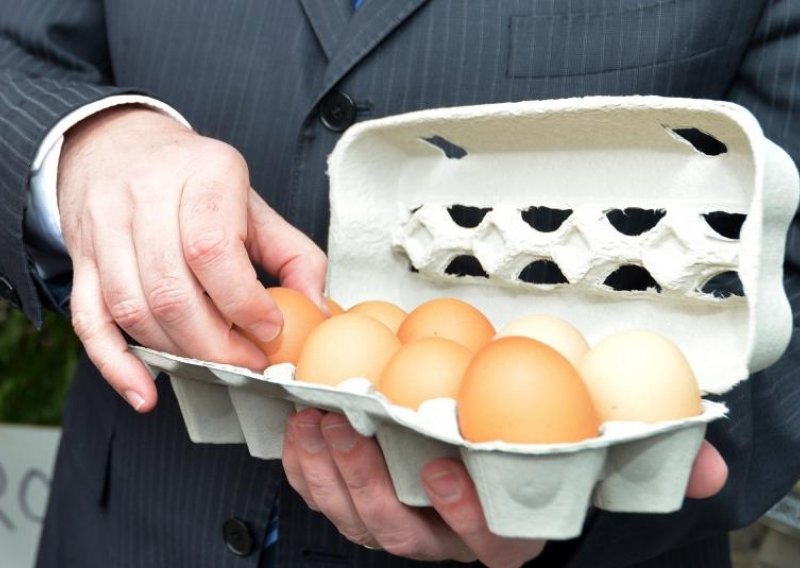Nizozemska policija uhitila dvije osobe u slučaju kontaminiranih jaja