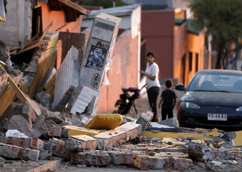 Čile opet zatresao snažan potres