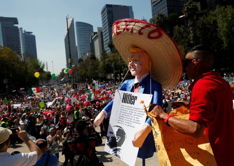U Meksiku tisuće ljudi prosvjeduju protiv Trumpa
