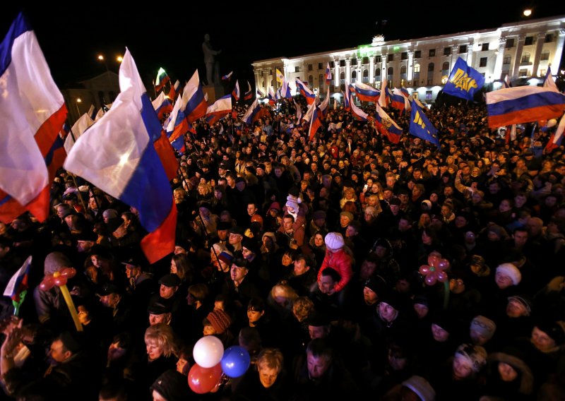 Krim će u ponedjeljak službeno tražiti pripojenje Rusiji