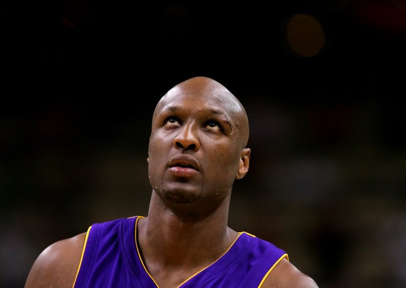 NBA zvijezda Odom napustio Španjolsku i vratio se u SAD