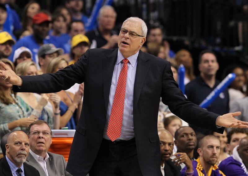 Najtrofejniji trener NBA lige dolazi u Knickse!