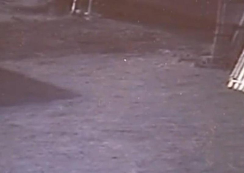 U tangama opljačkao dućan kako bi postao Batman