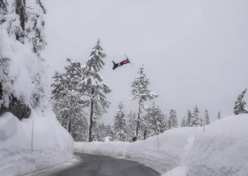 Koji manijak! Na skijama preskočio cestu i dočekao se na lice