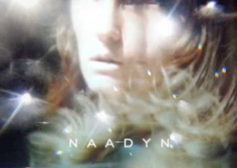 Romantična synthpop večer s Naadyn