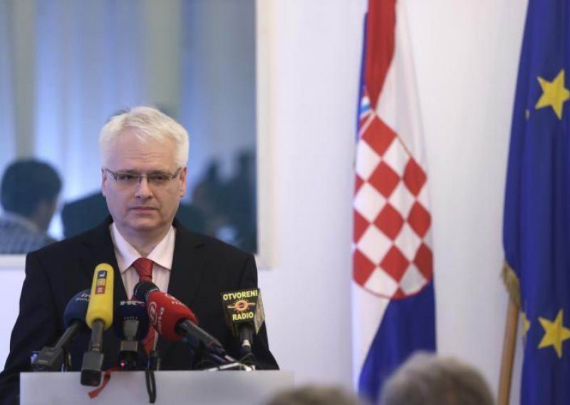 Tko je licemjer: Obama, Merkel i Cameron ili Josipović?