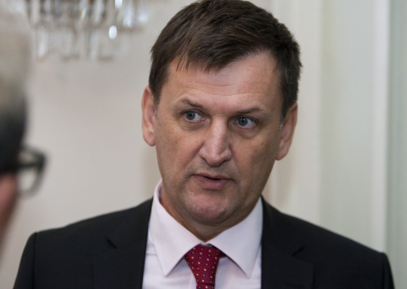 Iz HŽ Infrastrukture odlazi još 500 ljudi