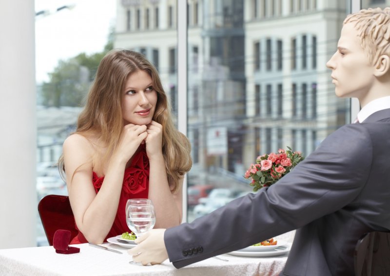 10 najbizarnijih lažnih veza i odnosa