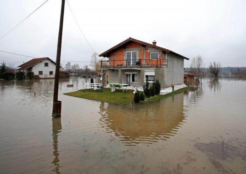 Vodostaji i dalje rastu, najkritičnije u Čičkoj Poljani