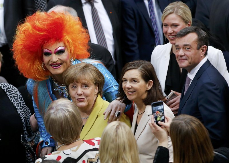 Tko je poznata njemačka drag queen koja je birala predsjednika Republike?
