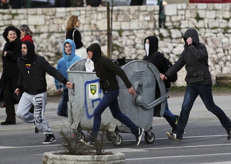 Prosvjednici najavili blokadu Sarajeva dok Vlada ne podnese ostavku